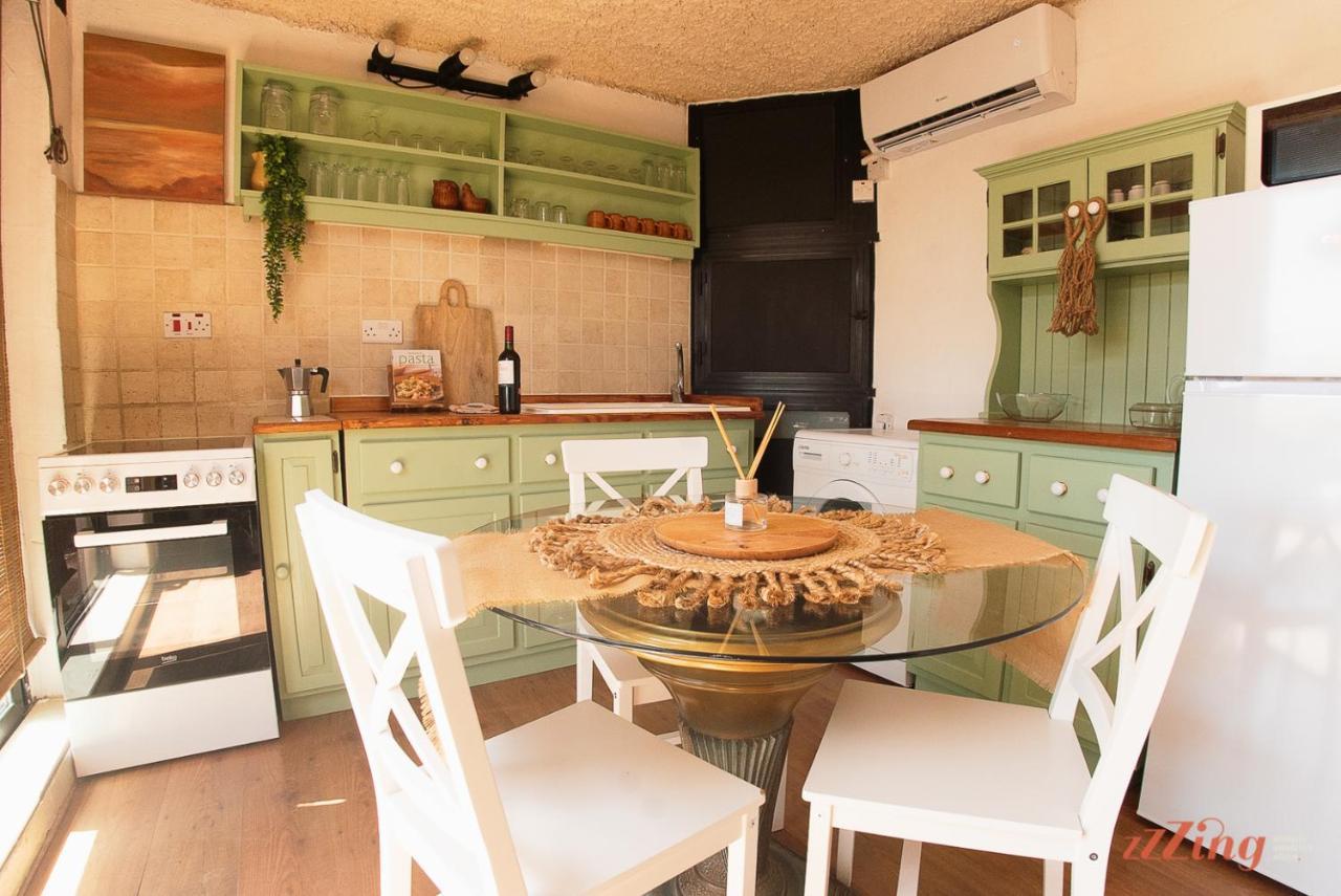 A Holiday Home Duplex In A Gozo Village Square 维多利亚 外观 照片